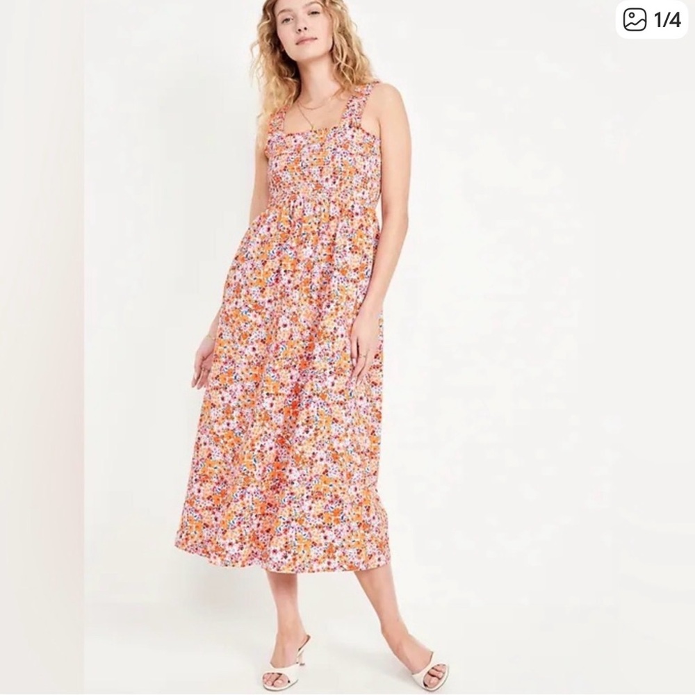 Old navy floral smoked maxi dress women’s size large
